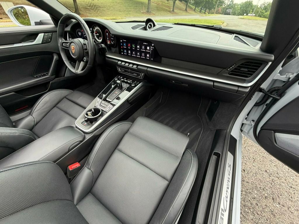 2024 Porsche 911 Sport Pkg/Heated&Cooled Seats/Sport Exhaust/Premium Pkg/NAV - 23071413 - 39