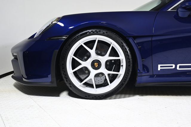 2024 Porsche 911 S/T - 22879216 - 35