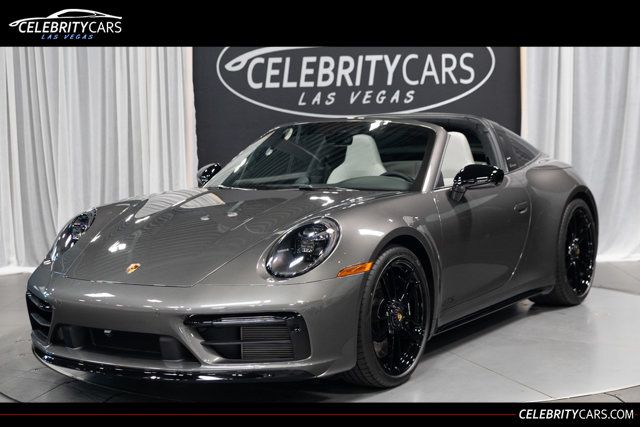 2024 Porsche 911 Targa 4 GTS, 489 miles! - 22397142 - 0