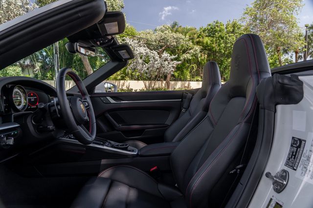 2024 Porsche 911 Turbo Cabriolet - 22835948 - 14