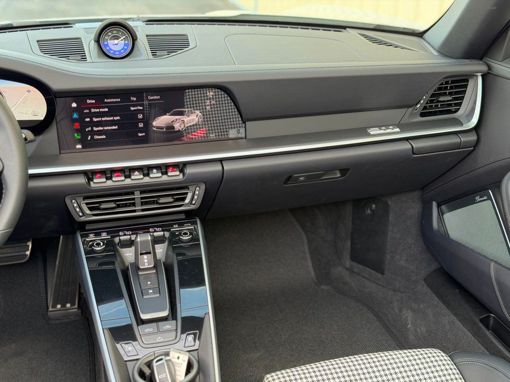 2024 Porsche 911 Turbo S Cabriolet - 23000103 - 17