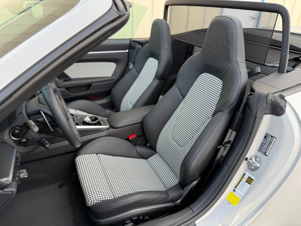 2024 Porsche 911 Turbo S Cabriolet - 23000103 - 25