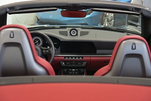 2024 Porsche 911 Turbo S Cabriolet - 23093878 - 31