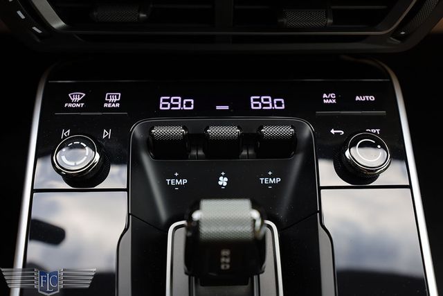 2024 Porsche 911 Turbo S Cabriolet - 22389429 - 29