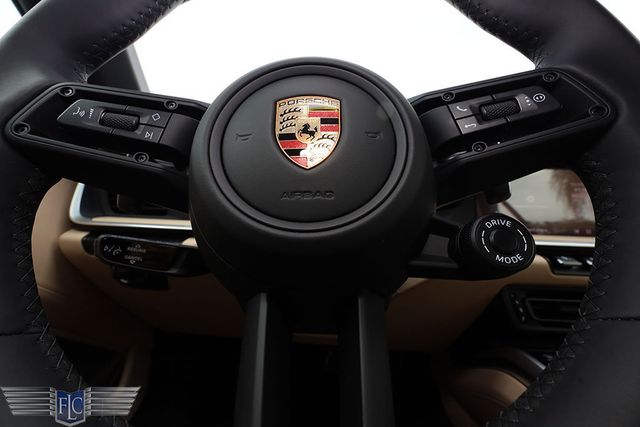 2024 Porsche 911 Turbo S Cabriolet - 22389429 - 32