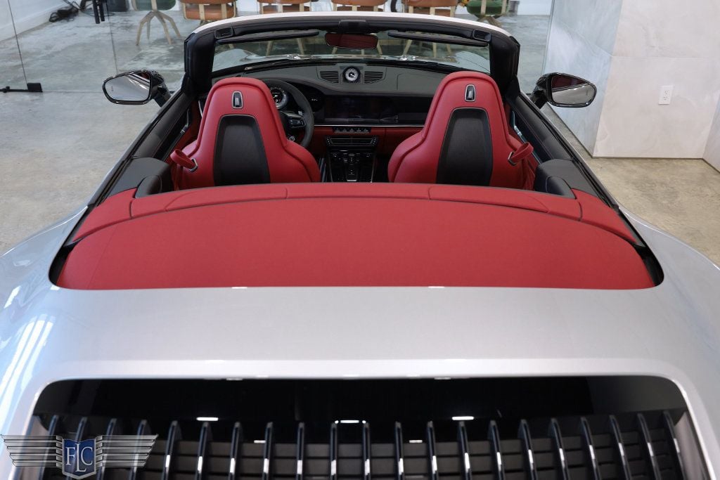 2024 Porsche 911 Turbo S Cabriolet - 22937048 - 17
