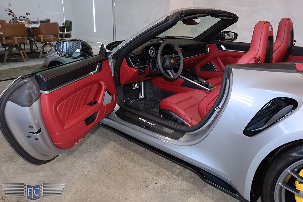 2024 Porsche 911 Turbo S Cabriolet - 22937048 - 18