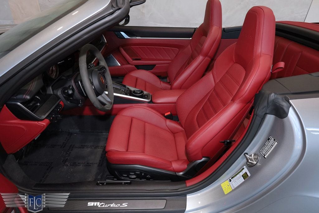 2024 Porsche 911 Turbo S Cabriolet - 22937048 - 20