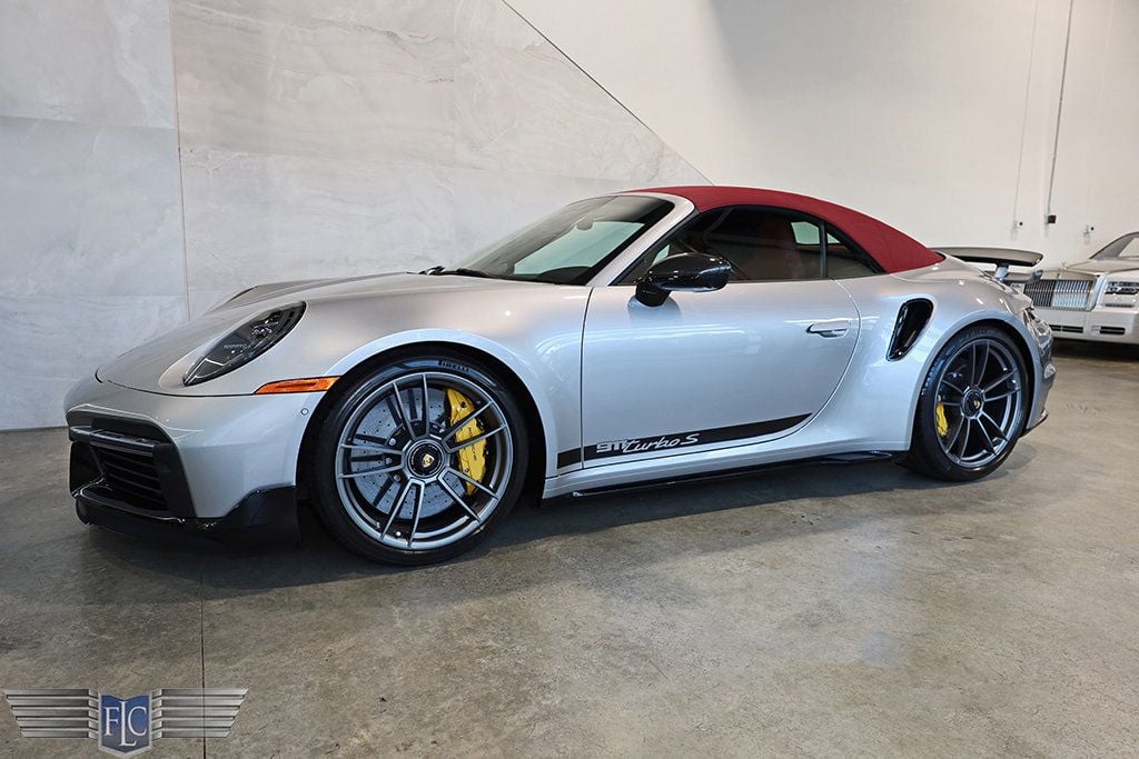 2024 Porsche 911 Turbo S Cabriolet - 22937048 - 3