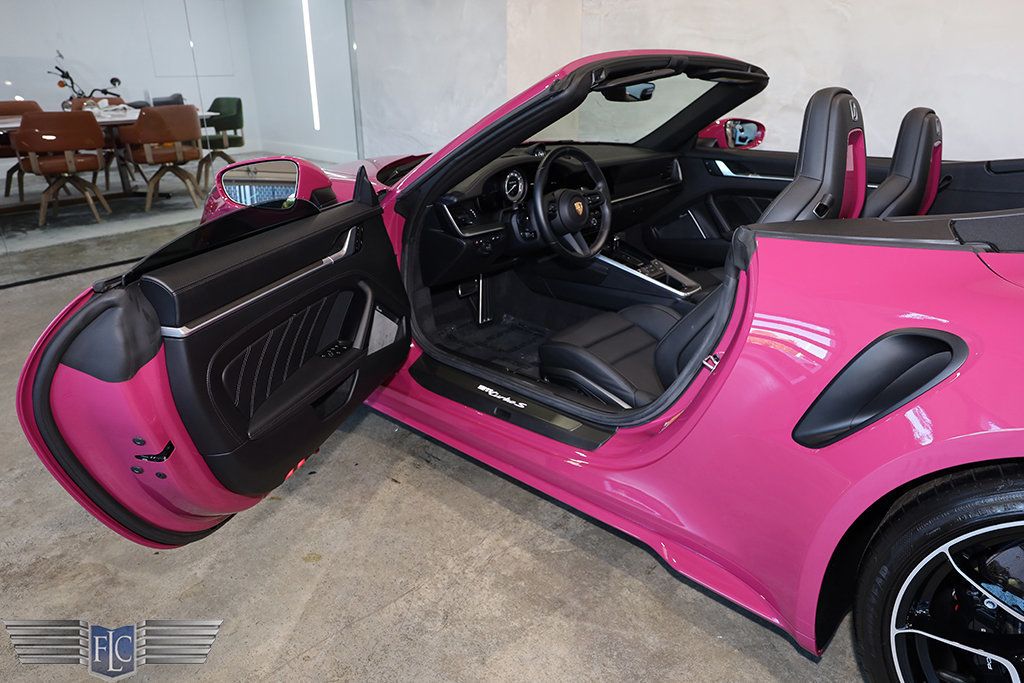 2024 Porsche 911 Turbo S Cabriolet - 22977527 - 17