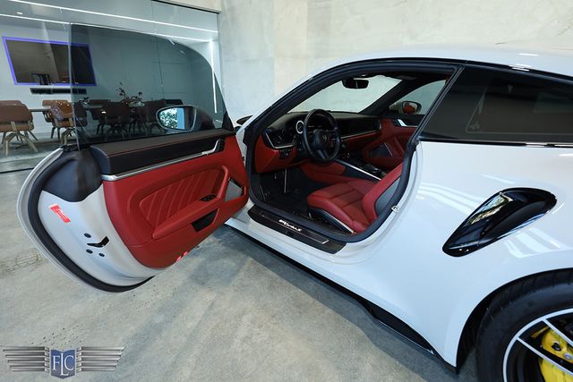 2024 Porsche 911 Turbo S Coupe - 22892492 - 12
