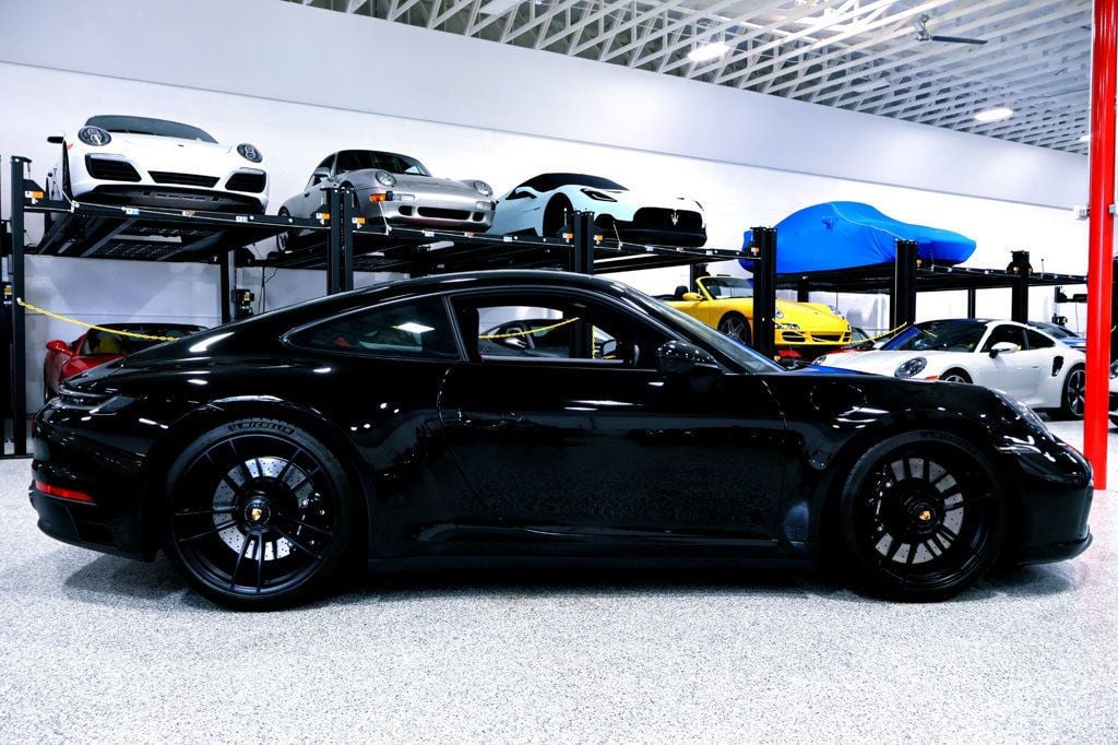 2024 Porsche 911 GTS photo 13