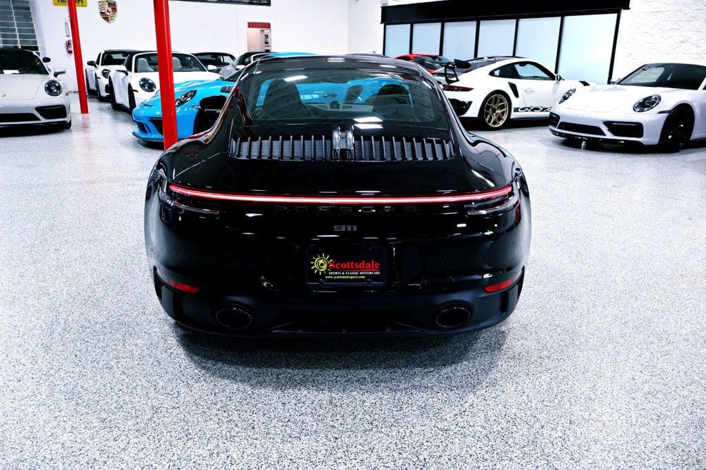 2024 Porsche 911 GTS photo 16