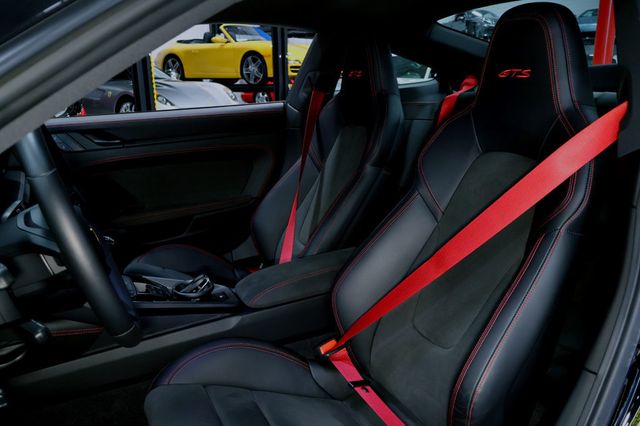 2024 Porsche 911 CARRERA GTS CPE BLACK...Only 1,288 Miles...Rare 7sp Manual GTS!  - 22900603 - 26