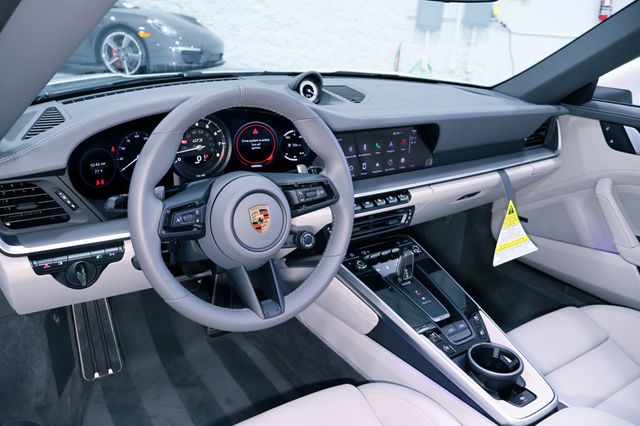 2024 Porsche 911 TARGA 4GTS WHITE...696 Miles...Rare TARGA 4GTS   - 22865409 - 29