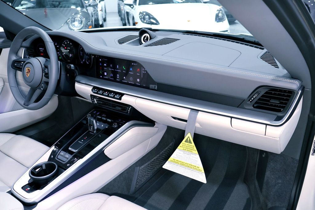 2024 Porsche 911 TARGA 4GTS WHITE...696 Miles...Rare TARGA 4GTS   - 22865409 - 31