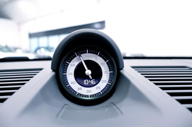 2024 Porsche 911 TARGA 4GTS WHITE...696 Miles...Rare TARGA 4GTS   - 22865409 - 34