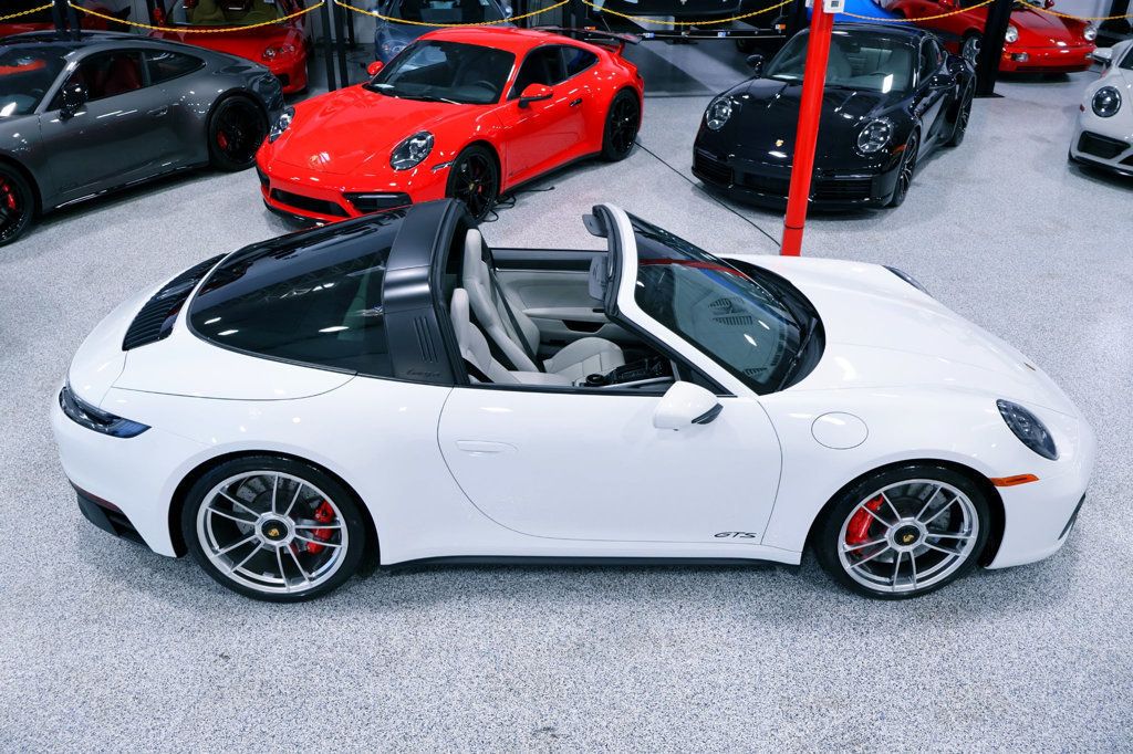 2024 Porsche 911 TARGA 4GTS WHITE...696 Miles...Rare TARGA 4GTS   - 22865409 - 8