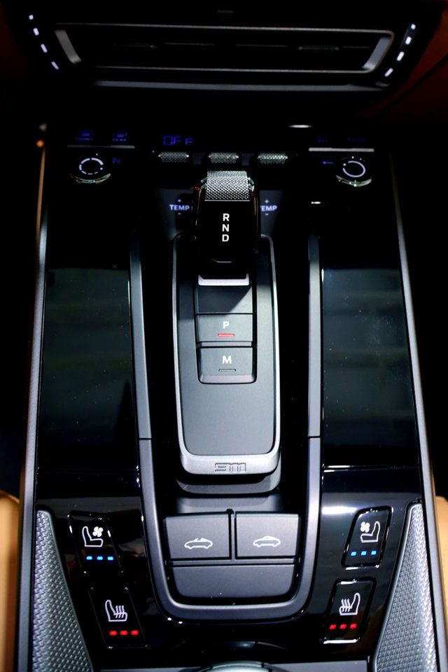 2024 Porsche 911 TARGA 4S CARMINE RED...556 Miles...TARGA 4S AWD  - 22964570 - 29