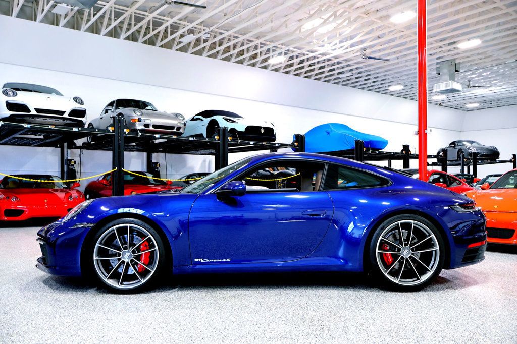 2024 Porsche 911 4S photo 2
