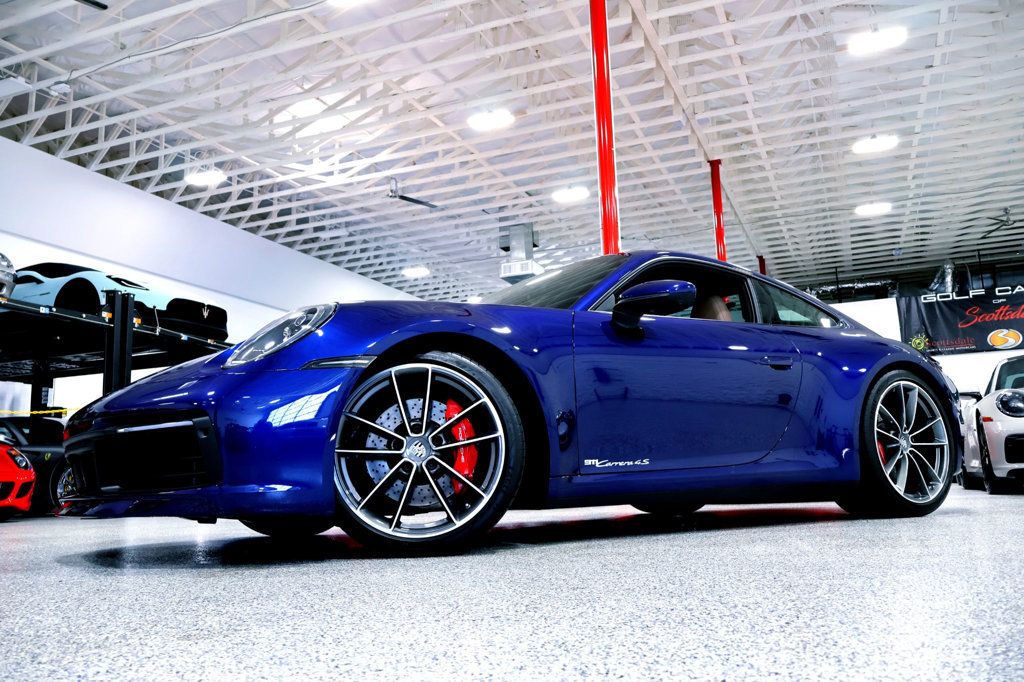 2024 Porsche 911 4S photo 4