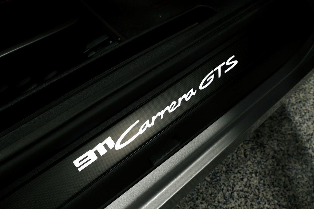 2024 Porsche 911 4S 4 GTS Cabriolet photo 9