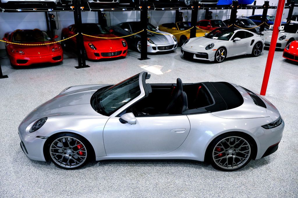 2024 Porsche 911 4S 4 GTS Cabriolet photo 6