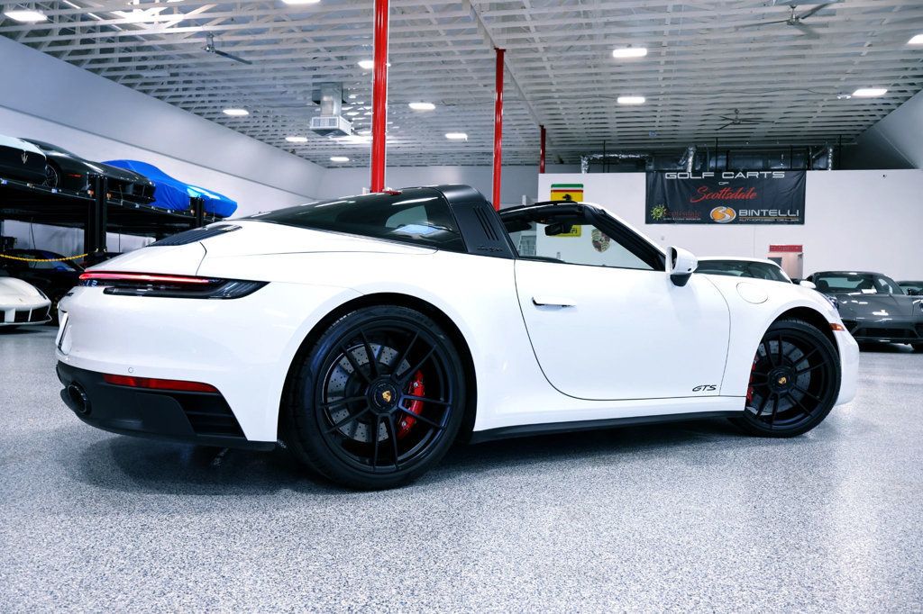 2024 Porsche 911 Targa photo 12