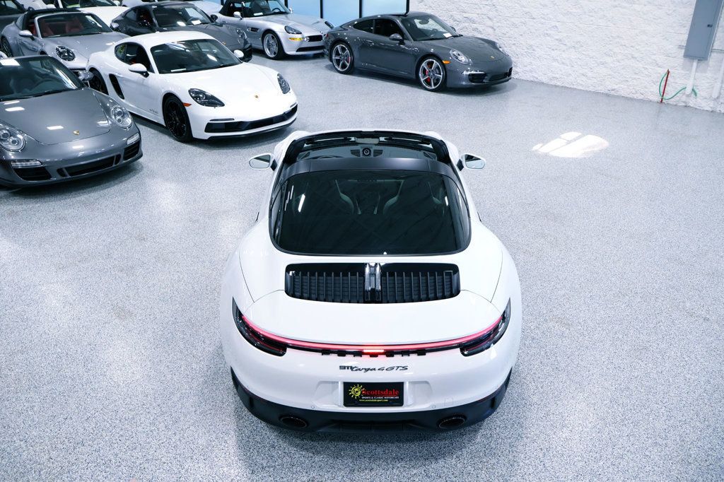 2024 Porsche 911 Targa photo 17