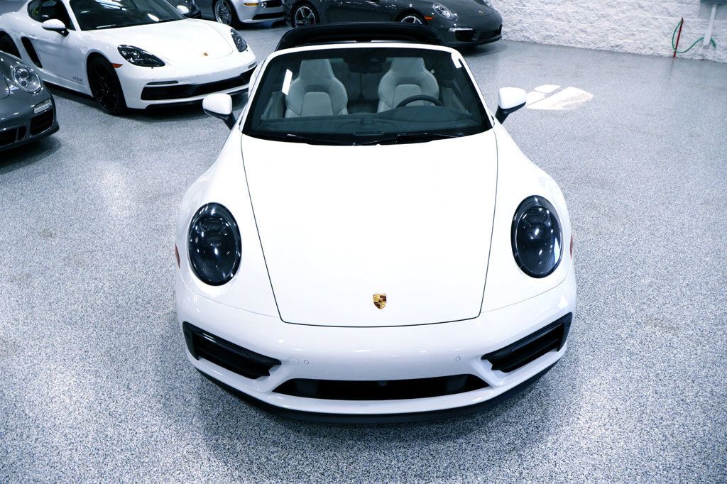 2024 Porsche 911 Targa photo 19