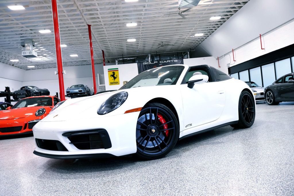 2024 Porsche 911 Targa photo 4