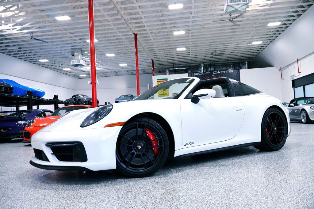 2024 Porsche 911 Targa photo 5