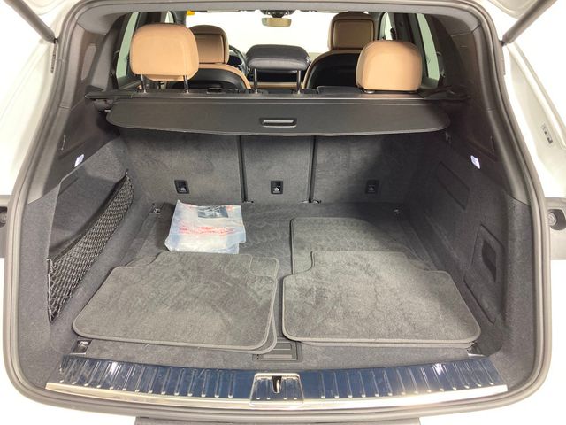 2024 Porsche Cayenne   - 22967073 - 17