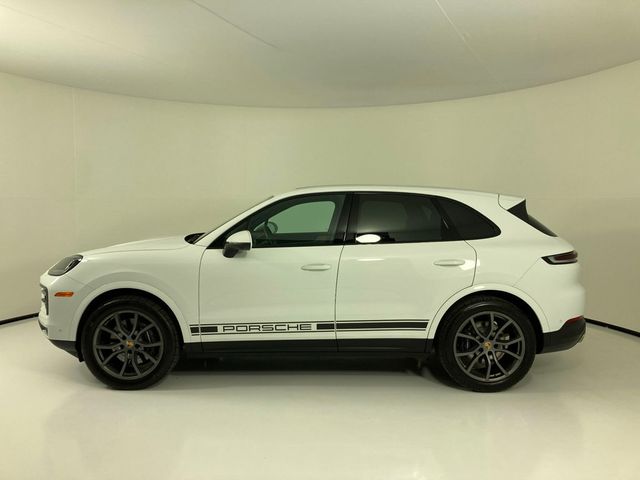 2024 Porsche Cayenne   - 22967073 - 1