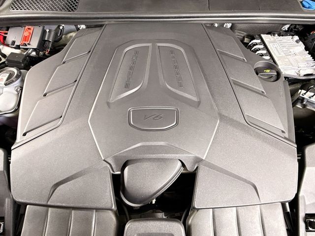 2024 Porsche Cayenne Base - 23042108 - 26