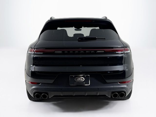 2024 Porsche Cayenne Base - 23100981 - 3
