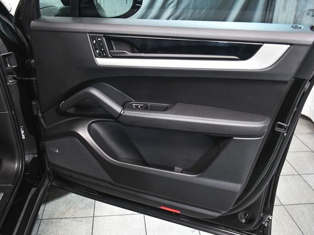 2024 Porsche Cayenne Base - 23051378 - 17