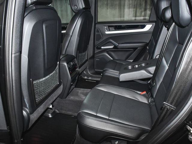 2024 Porsche Cayenne Base - 23051378 - 46