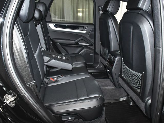 2024 Porsche Cayenne Base - 23051378 - 48