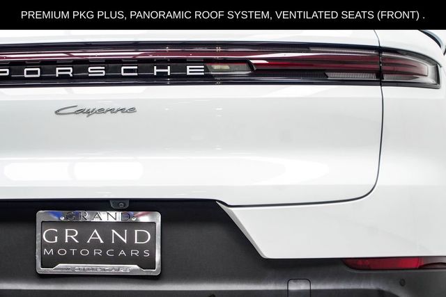 2024 Porsche Cayenne Base - 23064128 - 17