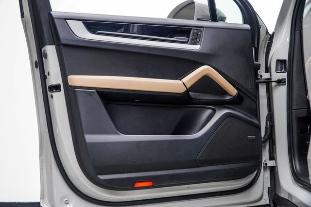 2024 Porsche Cayenne Base - 23070103 - 37