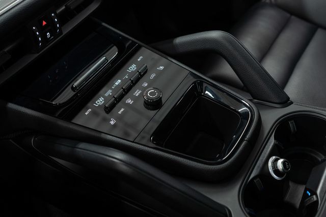 2024 Porsche Cayenne Base - 23047431 - 17