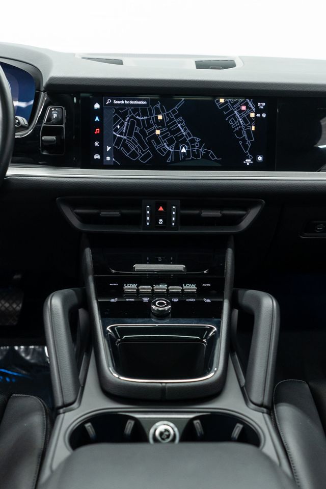 2024 Porsche Cayenne Base - 23047431 - 18