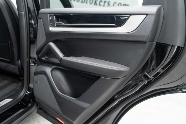 2024 Porsche Cayenne Base - 23047431 - 30