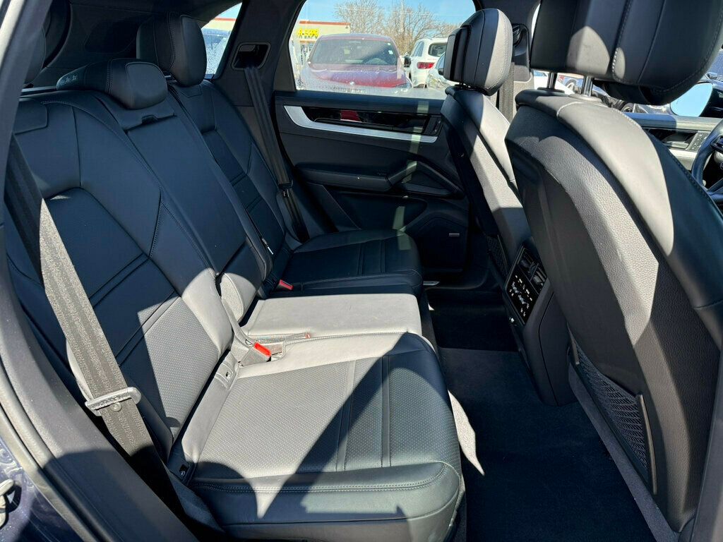 2024 Porsche Cayenne Base - 22998209 - 21