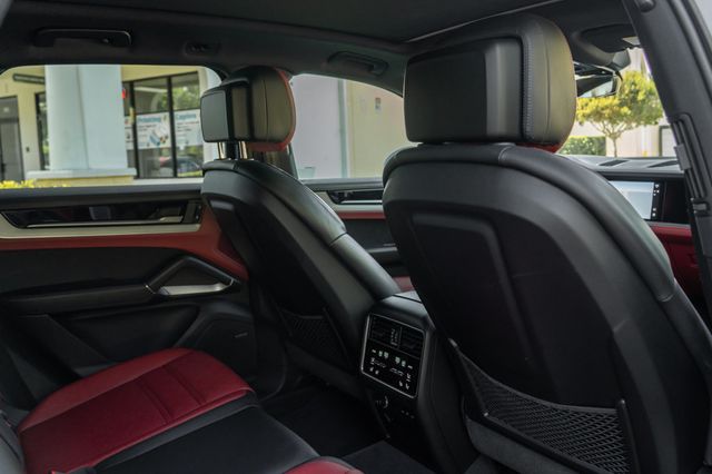 2024 Porsche Cayenne Base - 23053358 - 24