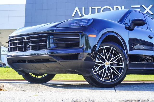 2024 Porsche Cayenne Coupe - 23080426 - 1
