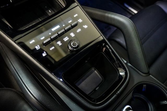 2024 Porsche Cayenne Coupe - 23080426 - 26
