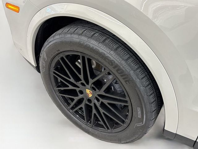 2024 Porsche Cayenne Coupe - 22976239 - 26