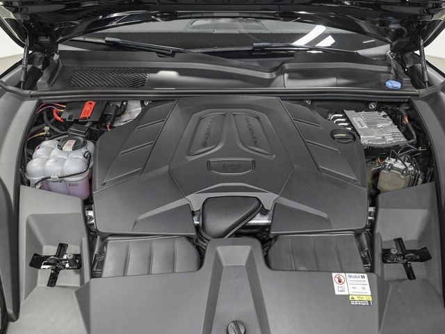 2024 Porsche Cayenne Coupe - 23076211 - 10